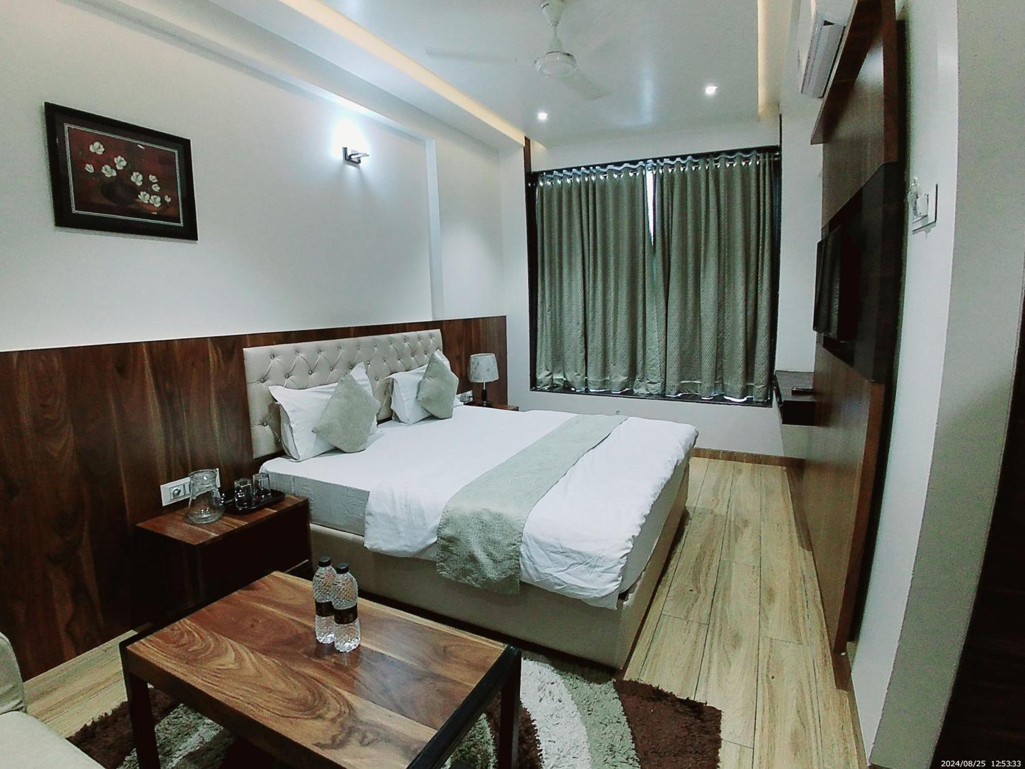 Hotel Sai Pratik, Newly Built Up, Complimentary Shuttle To The Temple Shirdi Luaran gambar